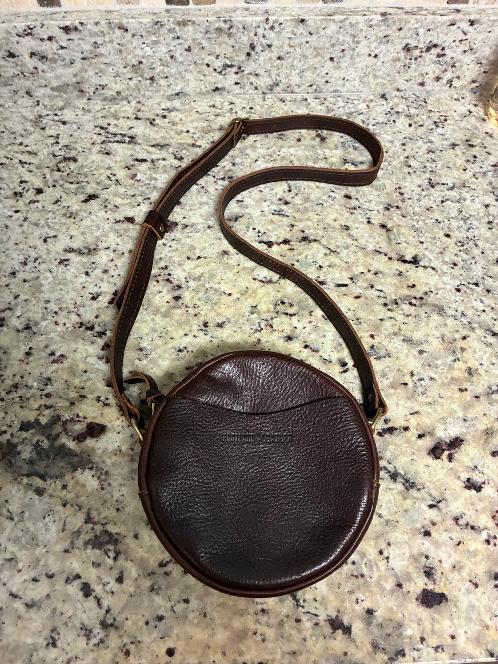Portland Leather Circle Crossbody bag